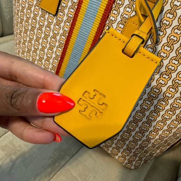 Tory Burch Gemini Link Canvas Small Tote Daylily - Picture 11 of 12